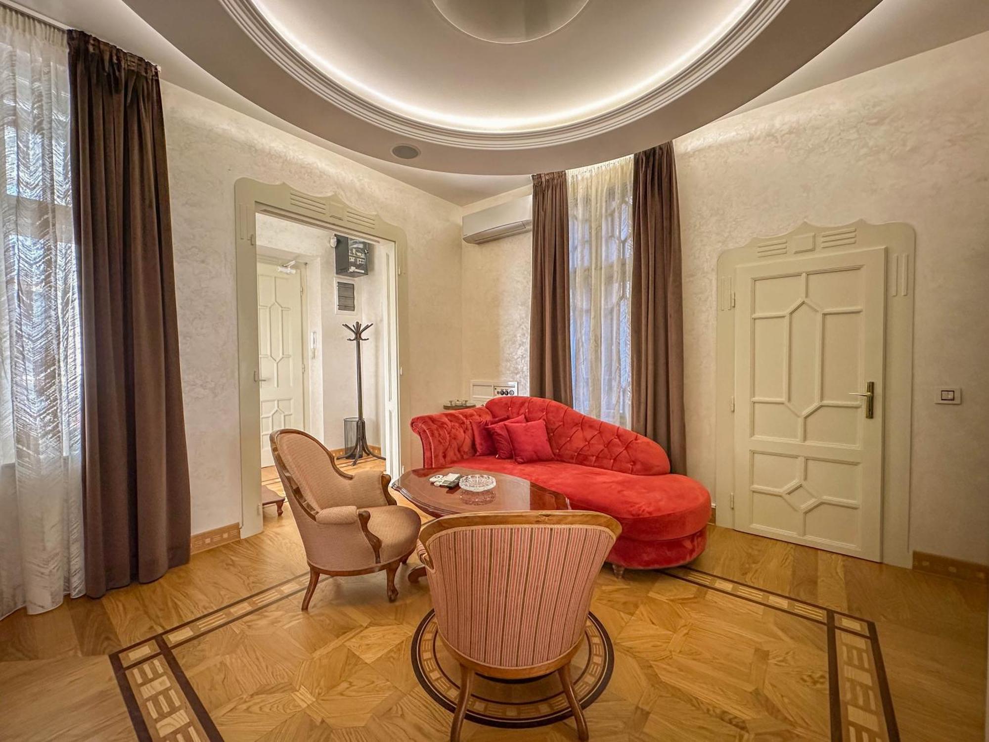 Djuras Residence In The Center Of Beograd Ngoại thất bức ảnh